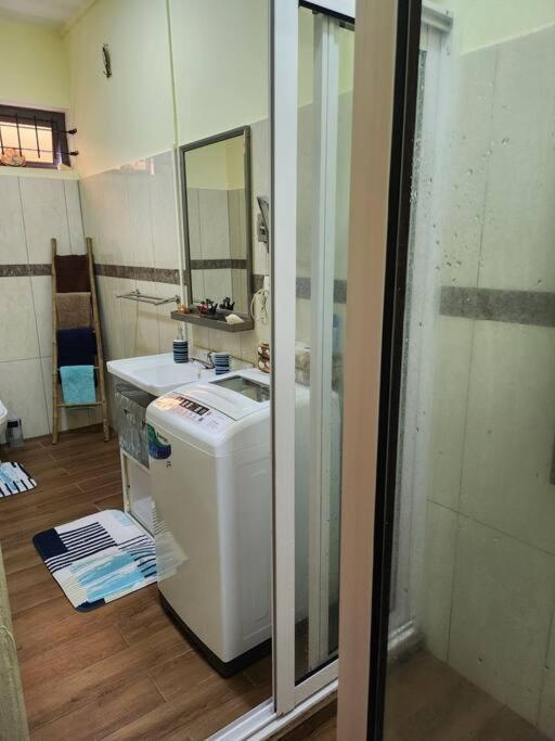 Kot Nu - Beach Themed Apartment - 3 Mins Walk From The Sea Flic-en-Flacq Extérieur photo