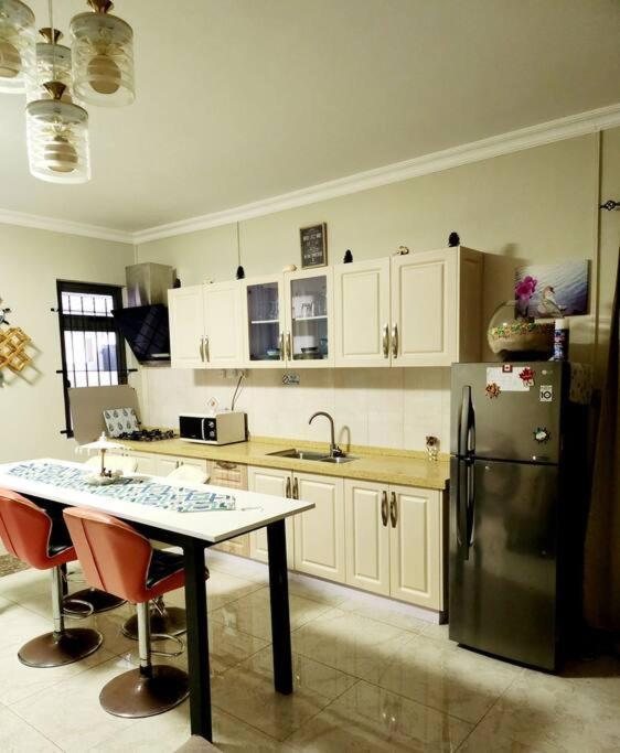 Kot Nu - Beach Themed Apartment - 3 Mins Walk From The Sea Flic-en-Flacq Extérieur photo