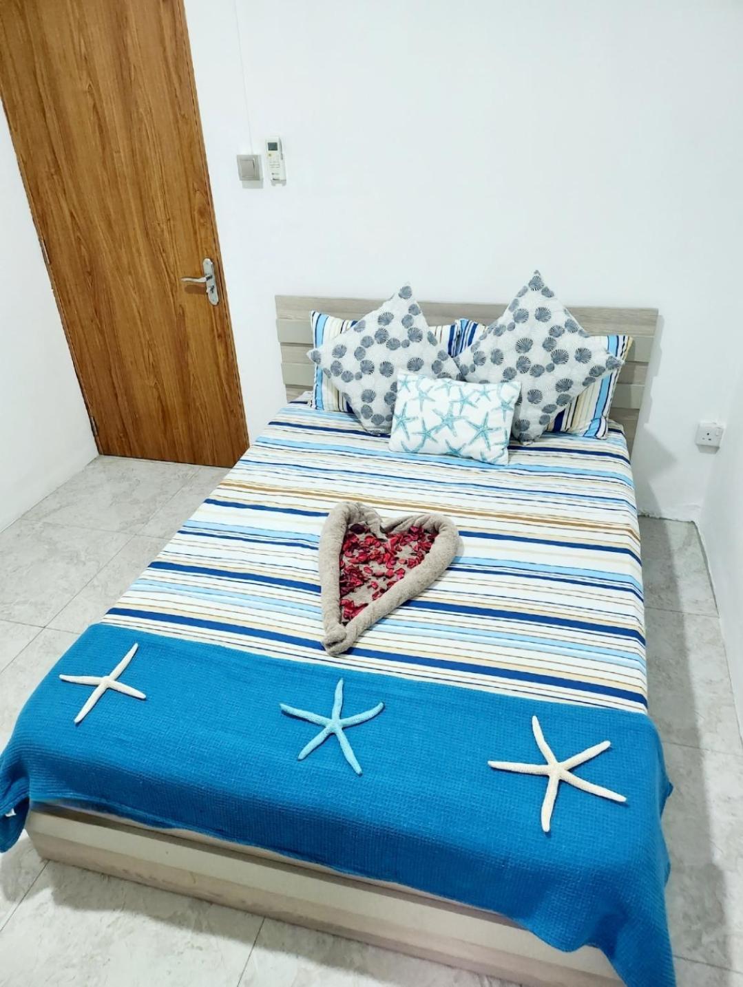 Kot Nu - Beach Themed Apartment - 3 Mins Walk From The Sea Flic-en-Flacq Extérieur photo